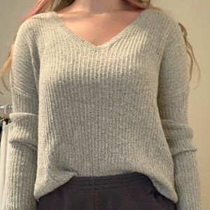brandy melville sweater